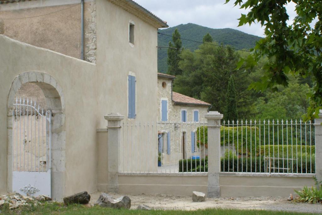 B&B Domaine La Francoise Le Poet-Laval Exterior photo